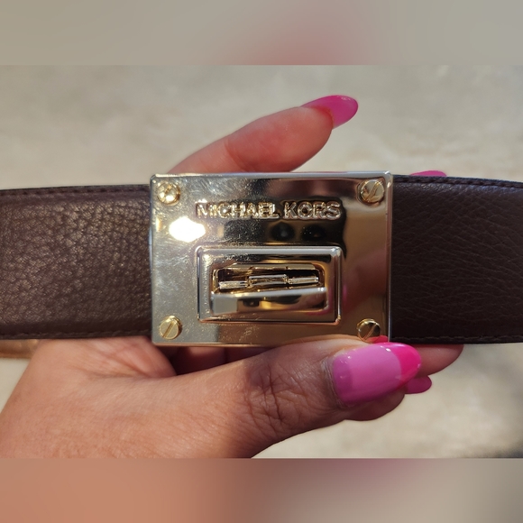 Michael Kors Brown Leather Belt with Gold Buckle Adjustable - Picture 5 of 10